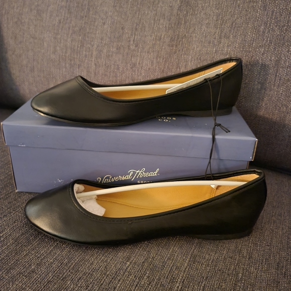 UT Everly Vegan Round Toe Black Ballet Flats 10 - Picture 2 of 8